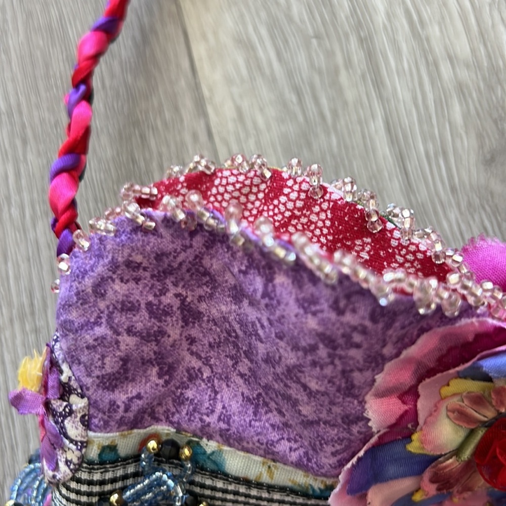 NWT VINTAGE BAG Heart-shaped Handmade Hand-beaded in Aspen CO ROSETTES colorful - Picture 14 of 16